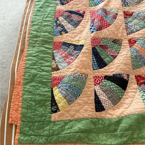 Patchwork Fan Quilt - Multicolor - Picture 2 of 3